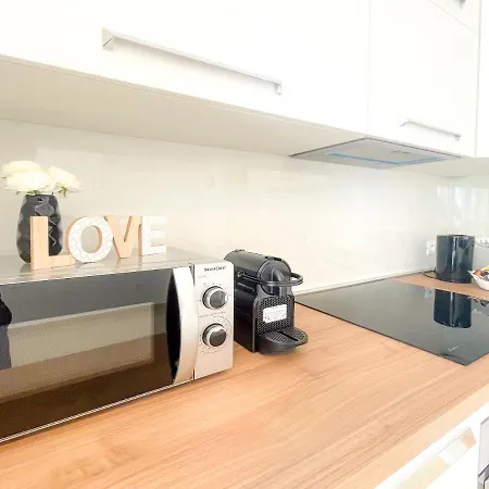 Apartment Lenval 6 Pers Ac Wifi *